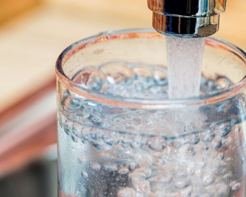 Seniors vulnerable in heat - 12 tips