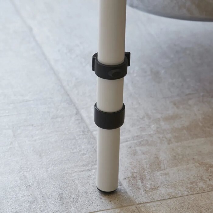 Folding toilet bracket with floor support