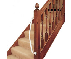 Curved bracket