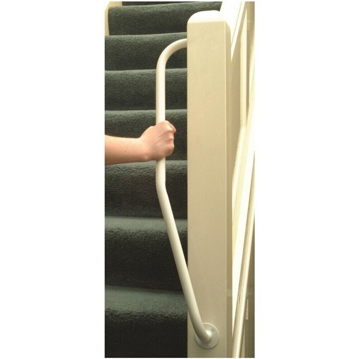 Curved bracket