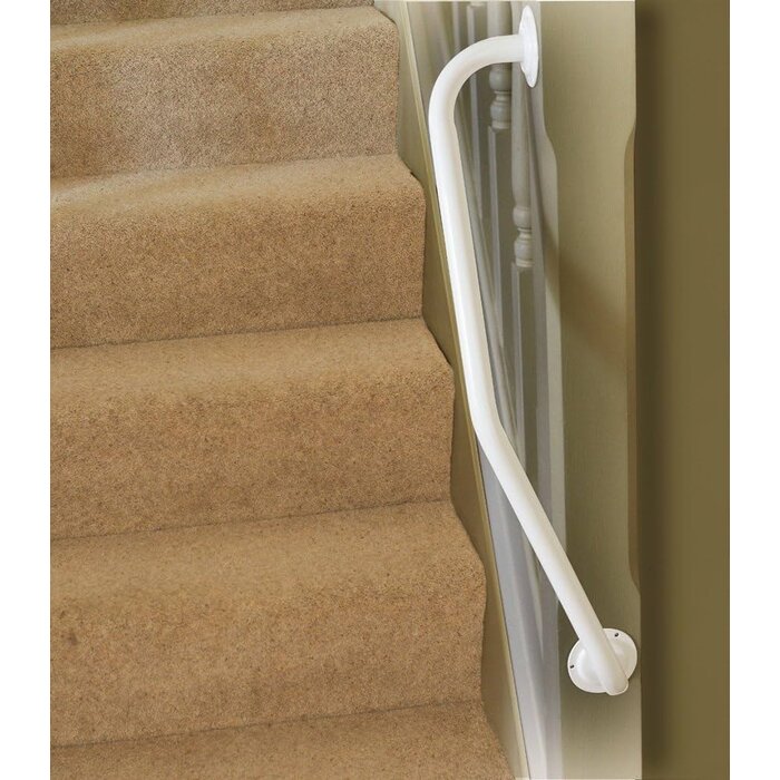 Curved bracket