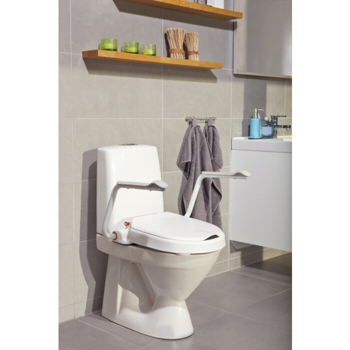 Hi-Loo toilet raiser fixed with armrest