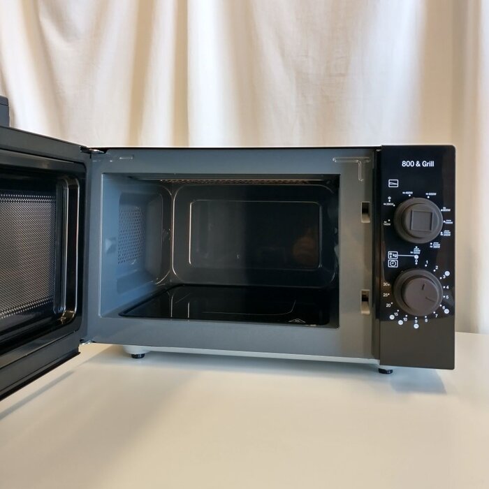 Talking oven or microwave - different variants available