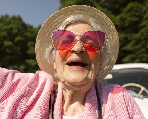 Faire face à la démence : cinq conseils pour prendre soin de soi et créer des liens