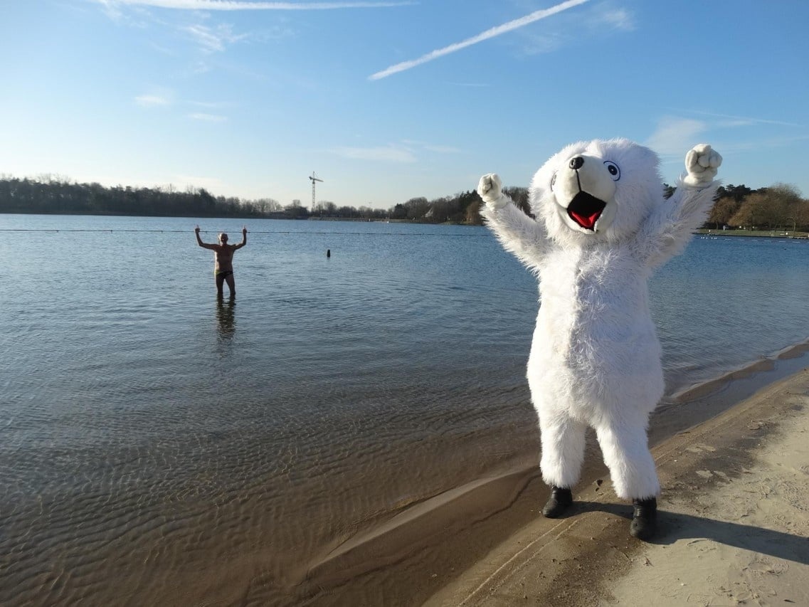 The Ice Cold Dive: Benefits, Safety and Tips for Beginners!