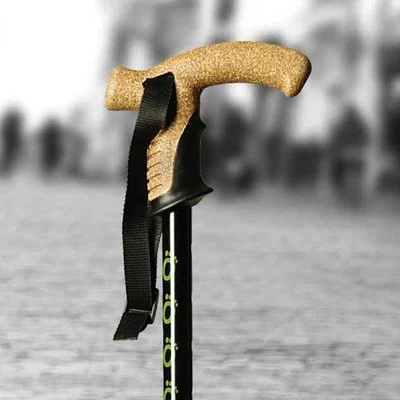 De vraag rijst: Een wandelstok gebruiken of niet?