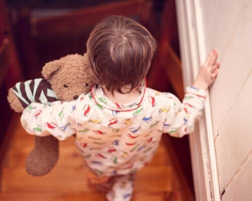 Slaapwandelen bij Kinderen: Begrijpen en Beschermen