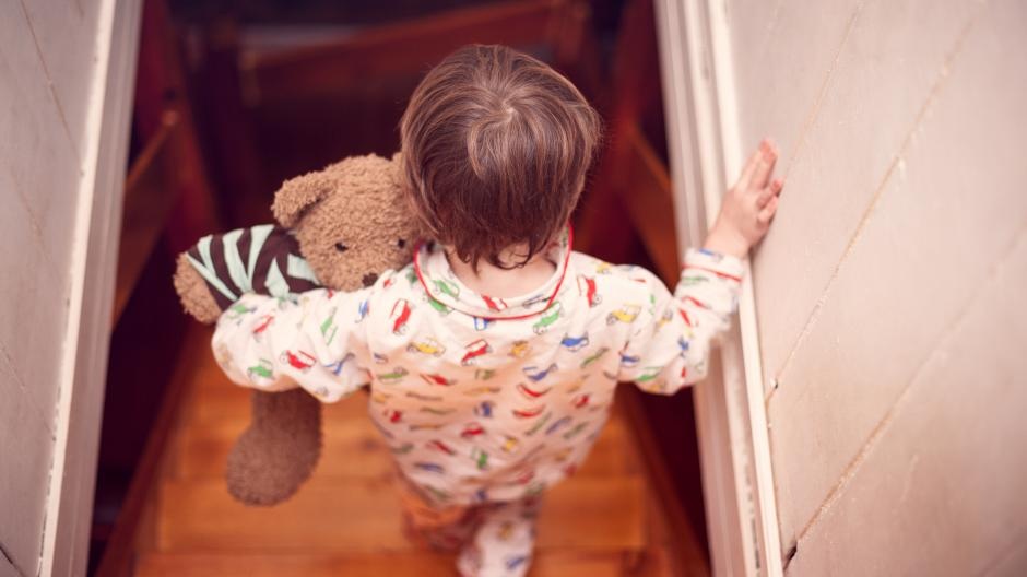 Slaapwandelen bij Kinderen: Begrijpen en Beschermen