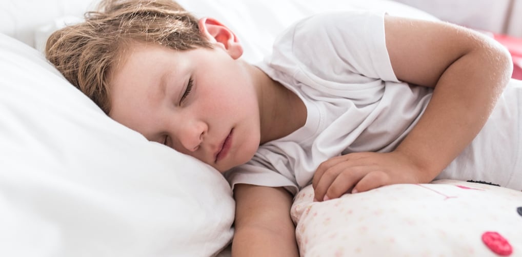 Tips voor een goede nachtrust voor je kind bij warm weer