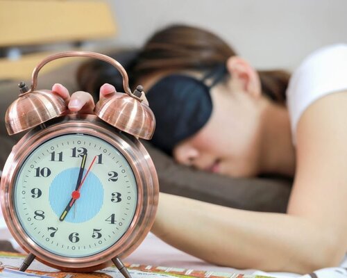 Le mythe des 8 heures de sommeil : de combien d'heures de sommeil avons-nous réellement besoin ?