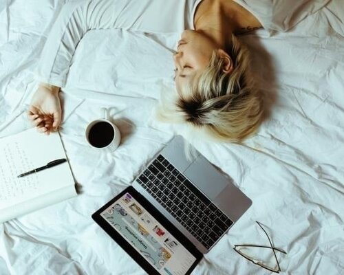 Comment rattraper son retard de sommeil ? Faits et conseils