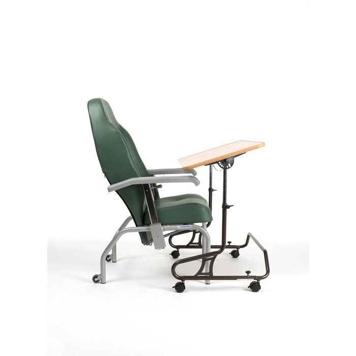 Inclinable table on wheels
