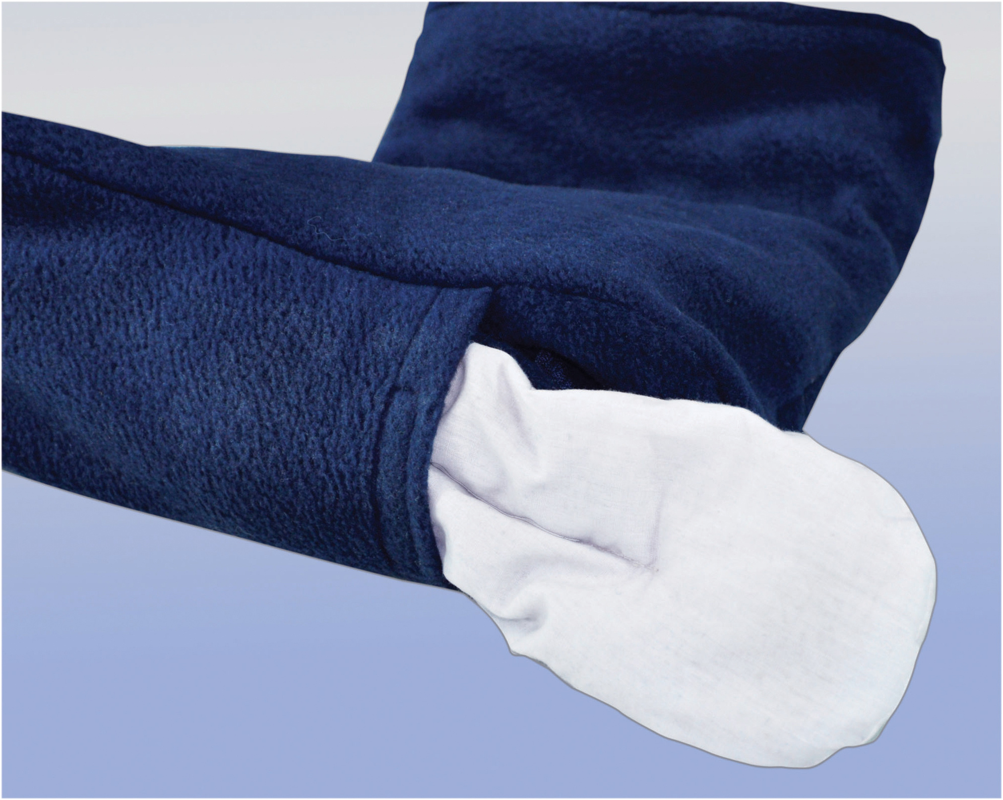 Set van magnetronbestendige pantoffels en nekwarmer