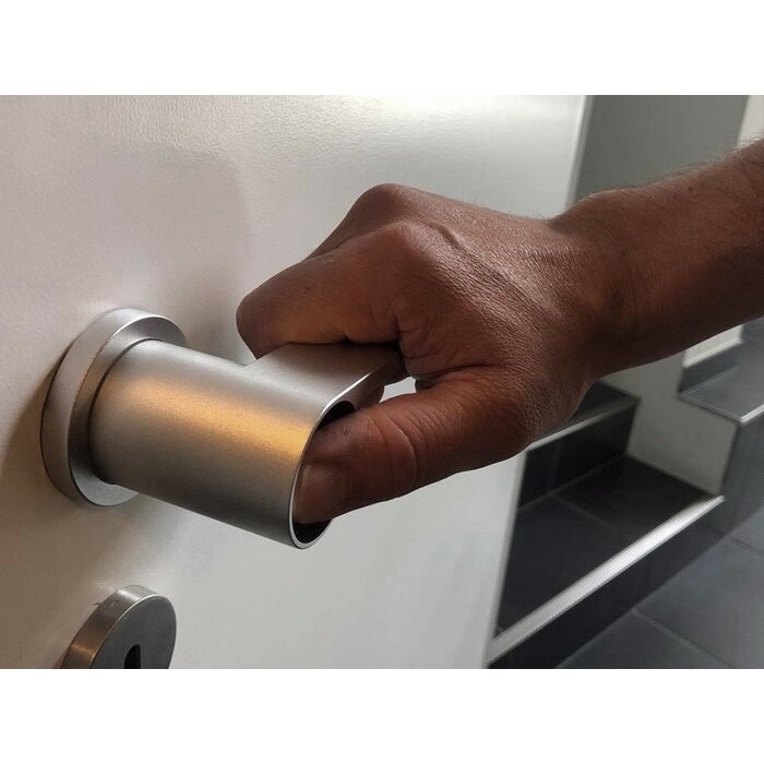 Poignée de porte combinée pour personnes ayant un comportement errant