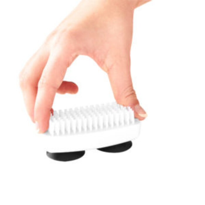Nail brush
