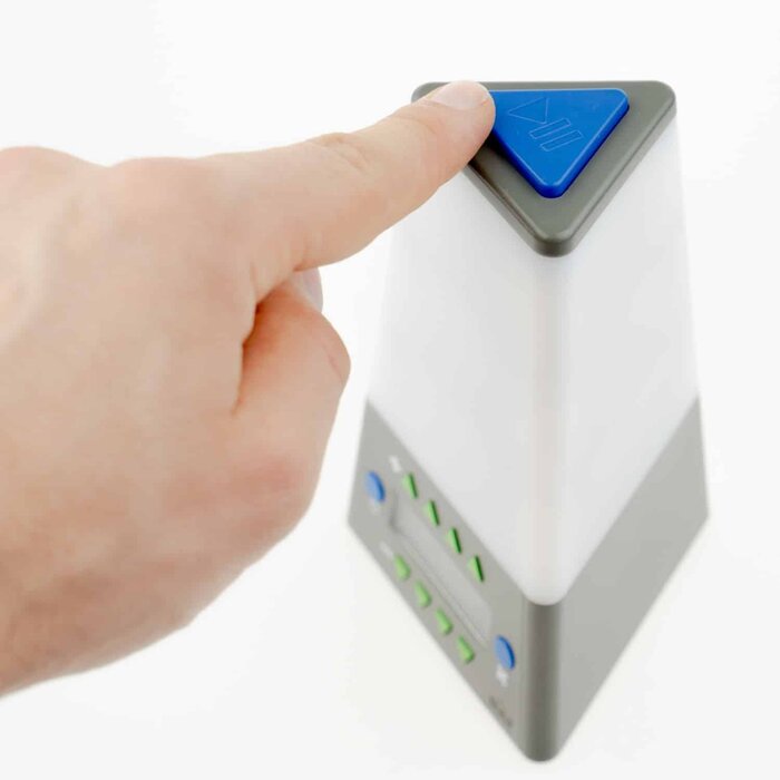 Traffic light timer with color indication for scheduling tasks