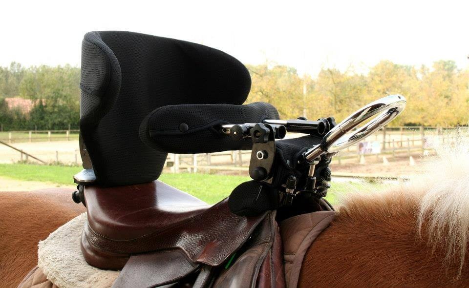 Module de selle innovant pour une équitation inclusive et sûre