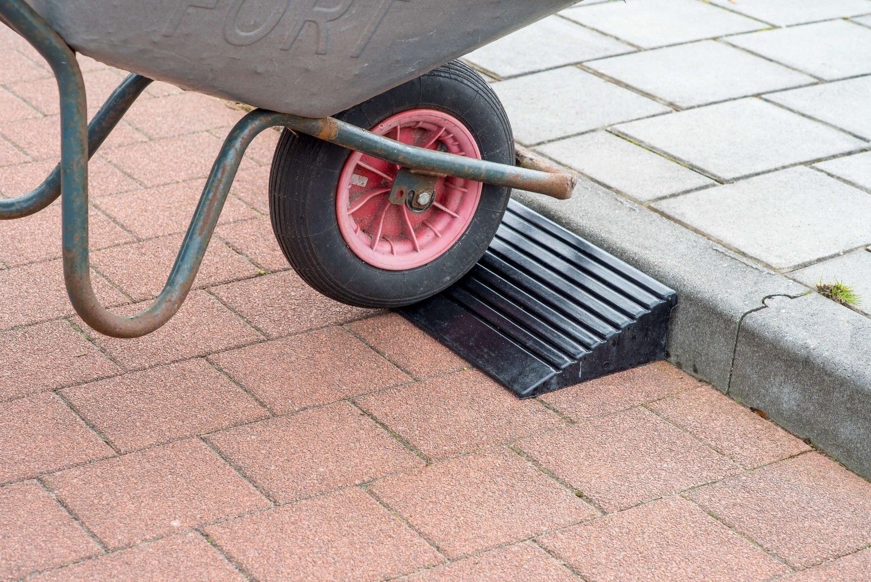 Aide au seuil compacte 10 cm