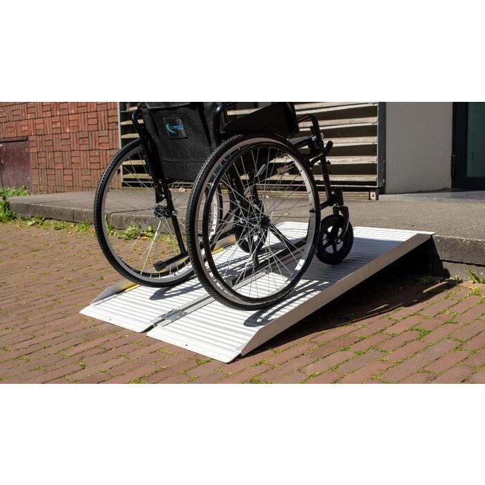 Folding aluminum ramp - various sizes