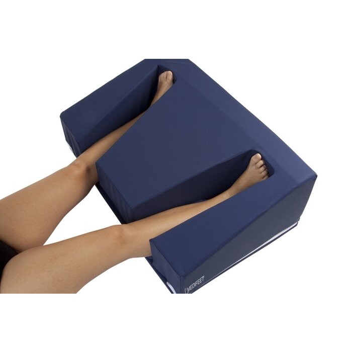 Heel pressure ulcer spreader cushion