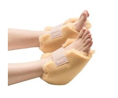 Pair of heel protectors, synthetic fur