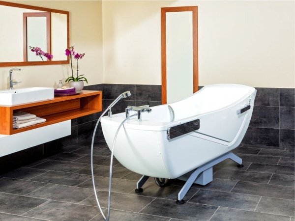 Motion E high-low bath