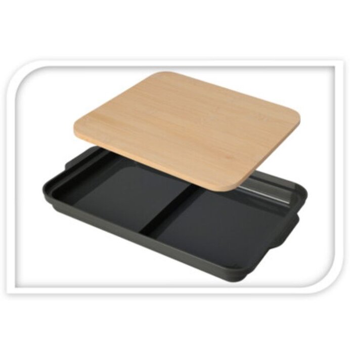 Cutting board with drip tray