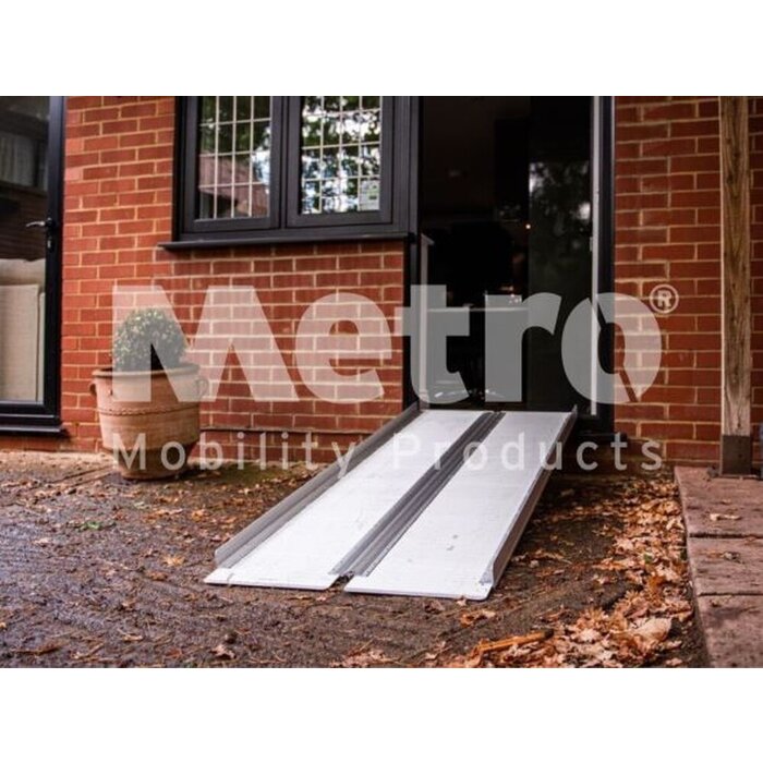 Budget-friendly carrying & folding aluminum ramp - Metro Mobility
