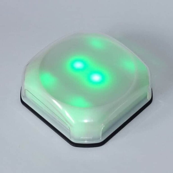 Bouton de discussion lumineux pour une image interchangeable.
