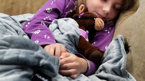 Mijn kind valt moeilijk in slaap, wat kan ik doen?