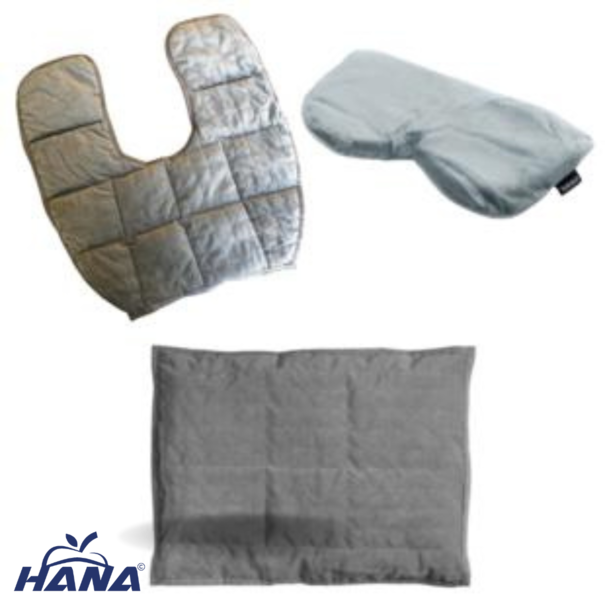 Complete relaxation set: sleeping mask, neck pillow and lap pillow