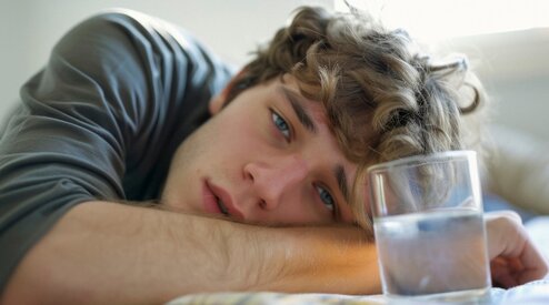 Slechte Slaap en Gezondheid: Meer Aandacht voor Preventie Nodig