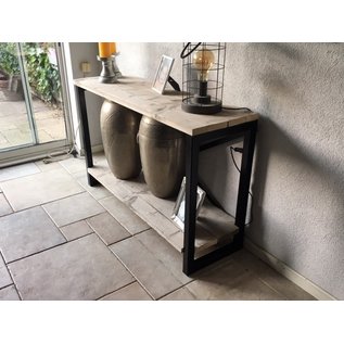 Frames Steigerhouten sidetable