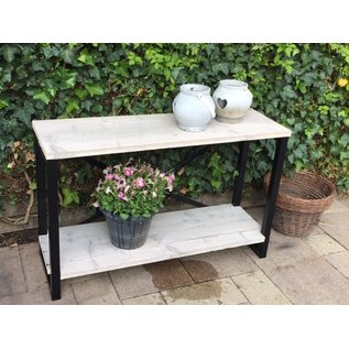 Frames Steigerhouten sidetable