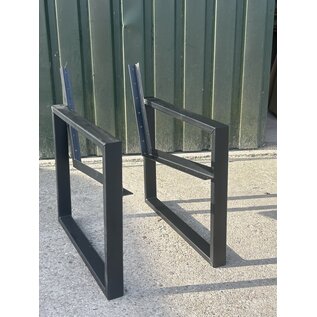 Stalen frames voor loungebank