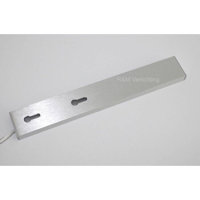 R&M Line Surface mounted LED cabinet Light SMD 2.6w 12V DC 2700k warm white