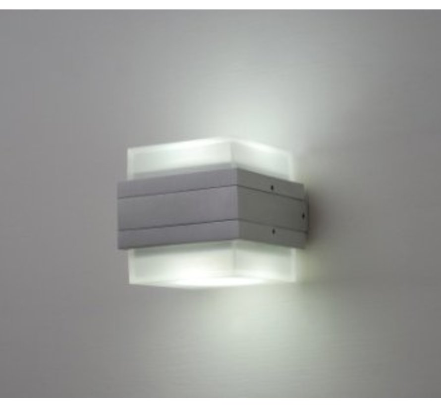 Wandlamp W2 IP54 230v + 2X4,9w GX53 2700k LED niet dimbaar