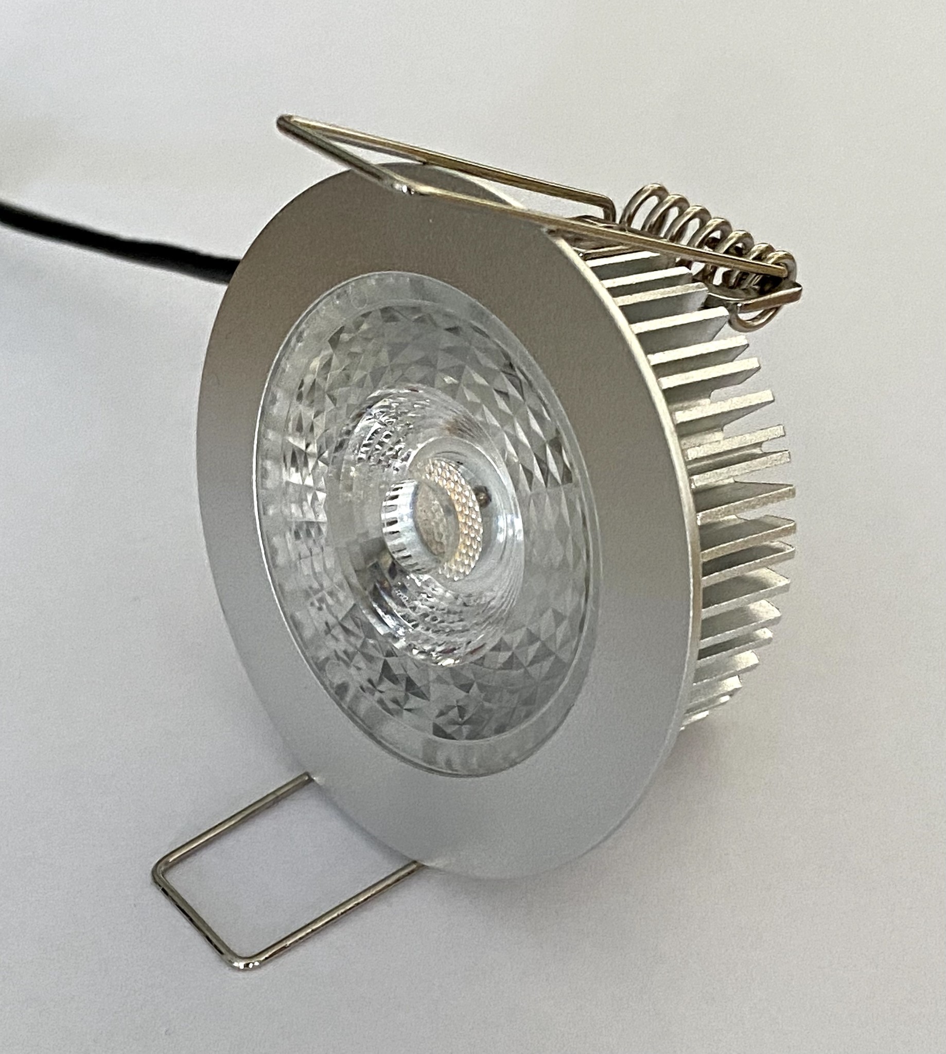 LED recessed spotlight 3000-1800k with low installation height - R&M ...