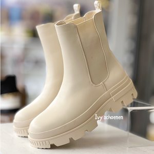  Boots ARRIVAL - Beige