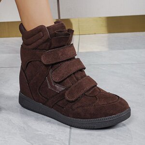 Sneaker WANTED  - Bruin