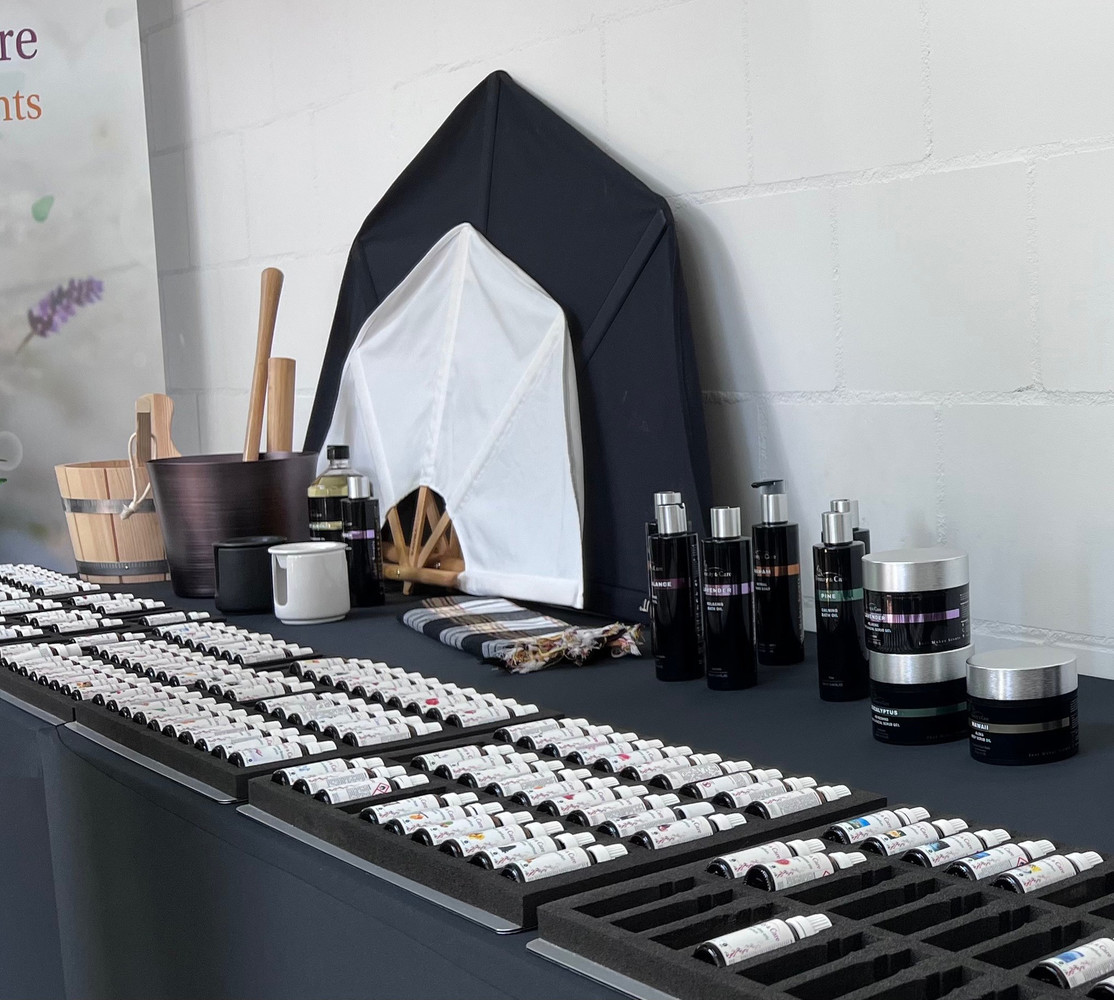 Beauty & Care Klinik-Saunaaufguss und ätherische Öle Beauty & Care Klinik-Saunaaufguss und ätherische Öle