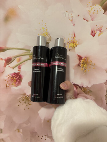Beauty & Care Rosen-Moschus-Duschpaket Beauty & Care Rosen-Moschus-Duschpaket