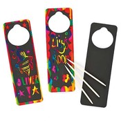 Kraskunst deurhangers 10 stuks ( Voorraad 7 verp. OP=OP)