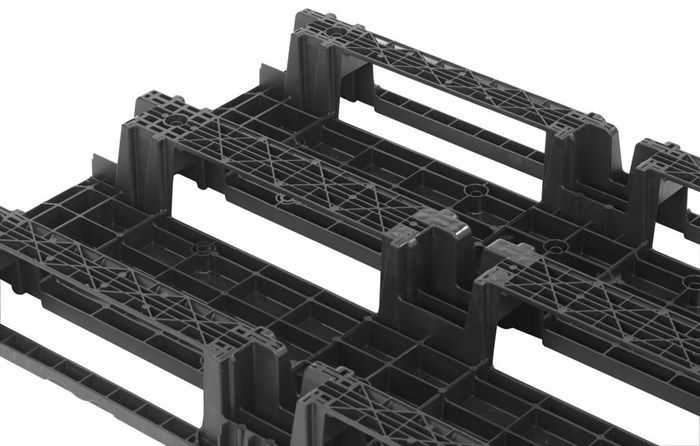 Palette Euro en plastique 1200x800x140, emboitable avec semelles, charges légères, 200 kg en rayonnages