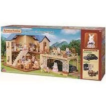 Sylvanian Families: Large House with Carport Gift