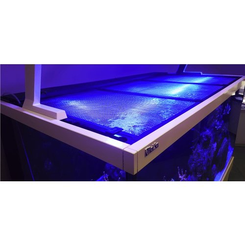 RedSea Red Sea Tank Net Screen 72"/180cm (incl. 1 Universal cut out) RedSea Red Sea Tank Net Screen 72"/180cm (incl. 1 Universal cut out)