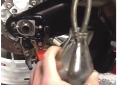 RSV/Tuono Rear Brake - Bleed