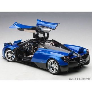 Pagani schaalmodel 1:12 2011 -