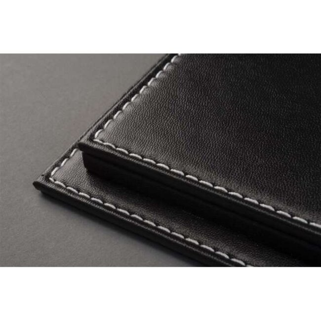 Showcase 1:8 leder zwart