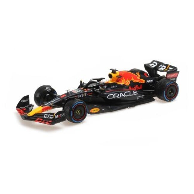 Minichamps RB18 1:18 Max Verstappen GP Monaco 2022 - Rain Tyres